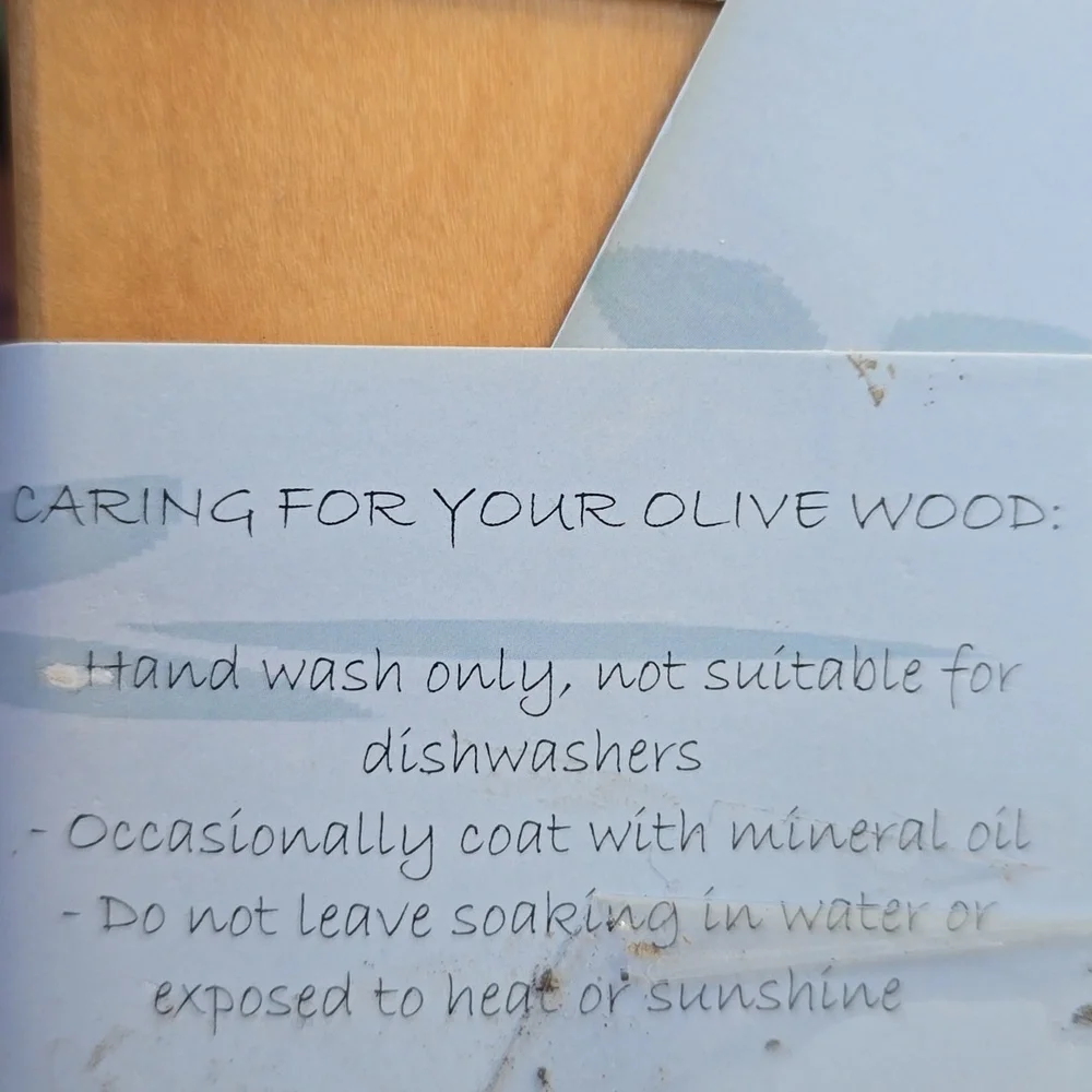 Olive Wood 4 Pc Gift Set Parmesan Cheese Grater And Cheese Board Knife